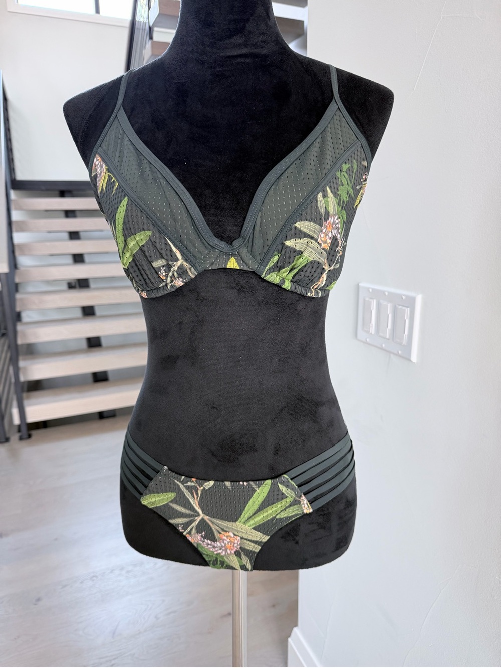 Y2K Floral Green Two piece bikini swimsuit bathing suit D cup and S for bottoms